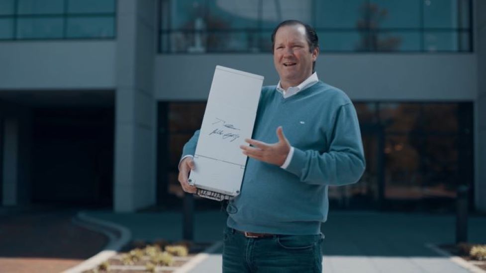 Ericsson’s-5G-Supply-Chain-Credentials-are-Fortified-with-Breakthrough-Delivery-of 5g-mmWave-Base-Station-to-Verizon Ericsson’s 5G Supply Chain Credentials are Fortified with Breakthrough Delivery of 5G mmWave Base Station to Verizon